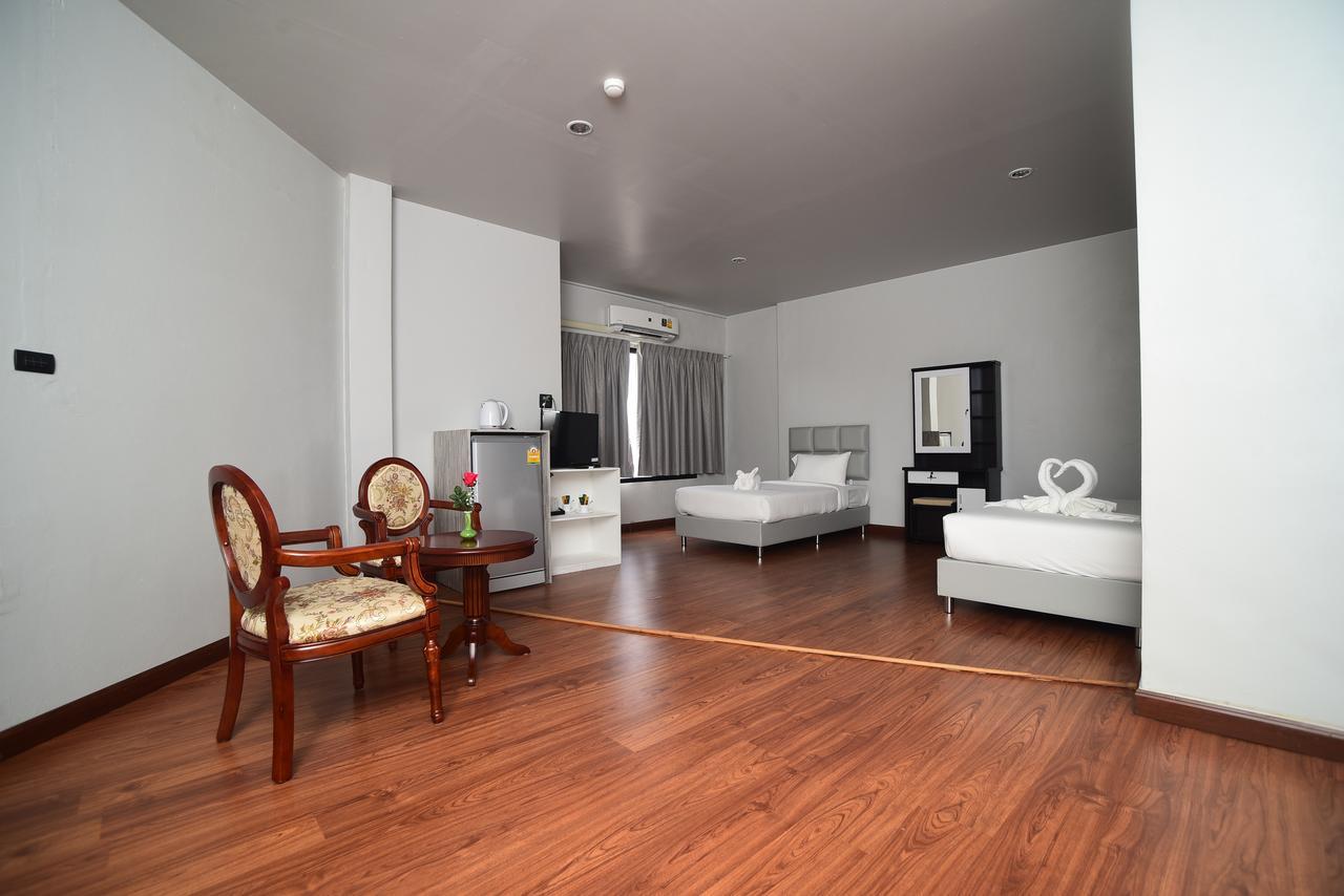 Chanthaburi Center Екстер'єр фото