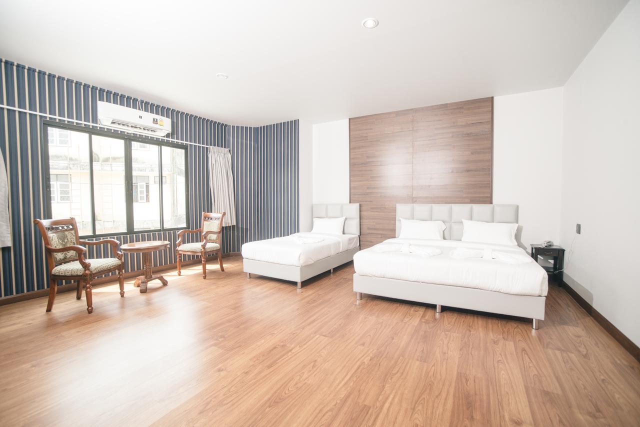 Chanthaburi Center Екстер'єр фото